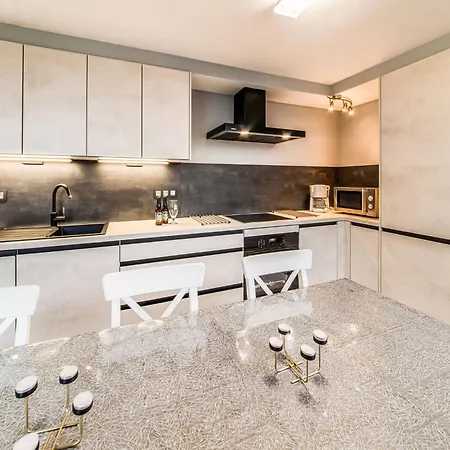 Дом отдыха Modern In Lavacherie *