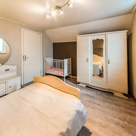 Дом отдыха Modern In Lavacherie *